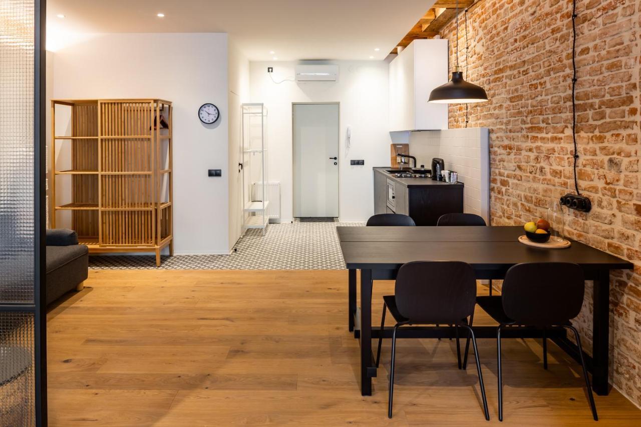 Onlviv Apartments Rynok Square 18 Zewnętrze zdjęcie